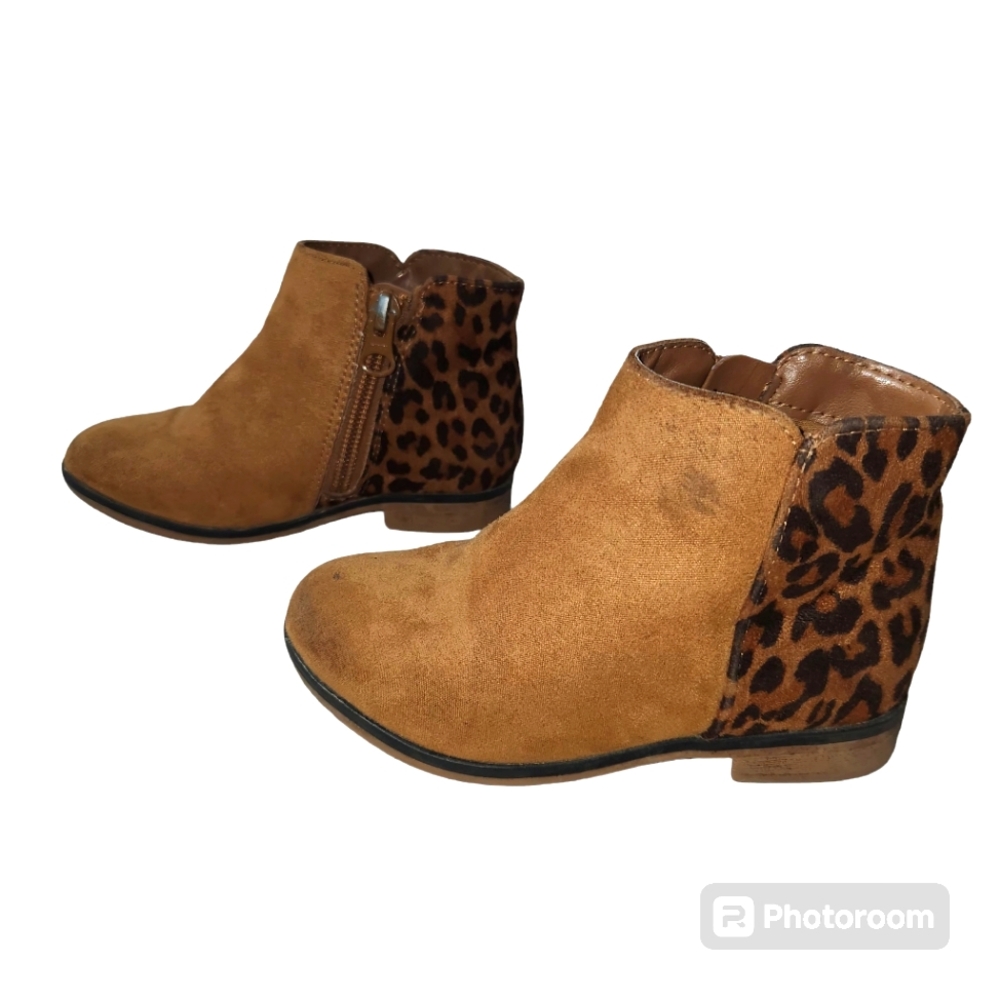Cat & Jack Girls Size 8 Ankle Boots Cheetah Print Zipper Clouser Brown SuedeCat